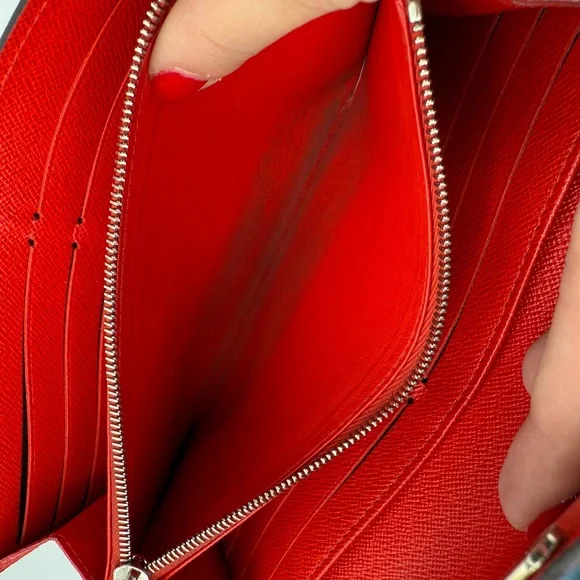 Rare Louis Vuitton Epi Tribal Wallet - Picture 9 of 10